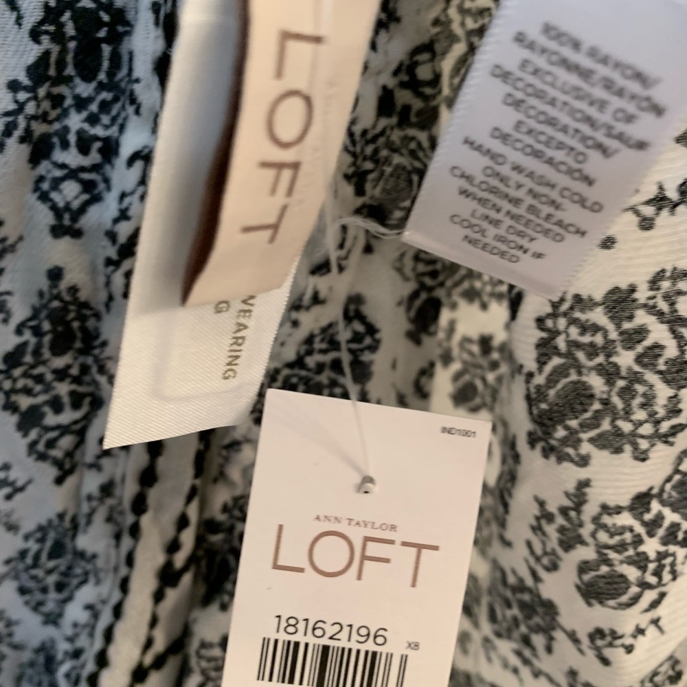 Women’s LOFT infinity scarf - Picture 6 of 14